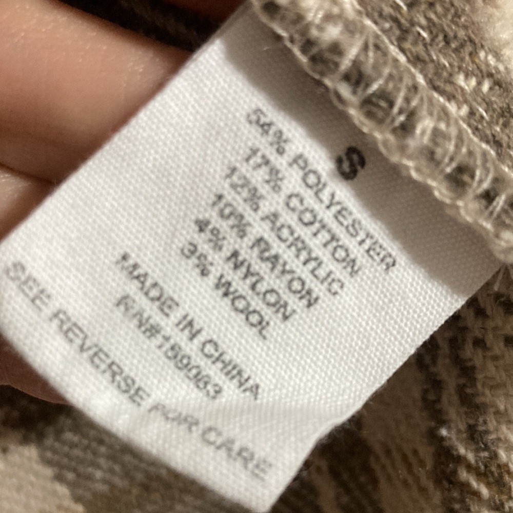 Shacket - Picture 5 of 8